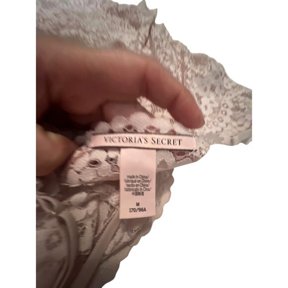 Victorias Secret Lace Romper With Adjustable Straps & Floral Design In Medium Si - Picture 2 of 5